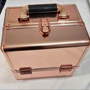 Rose gold Makeup case with key
